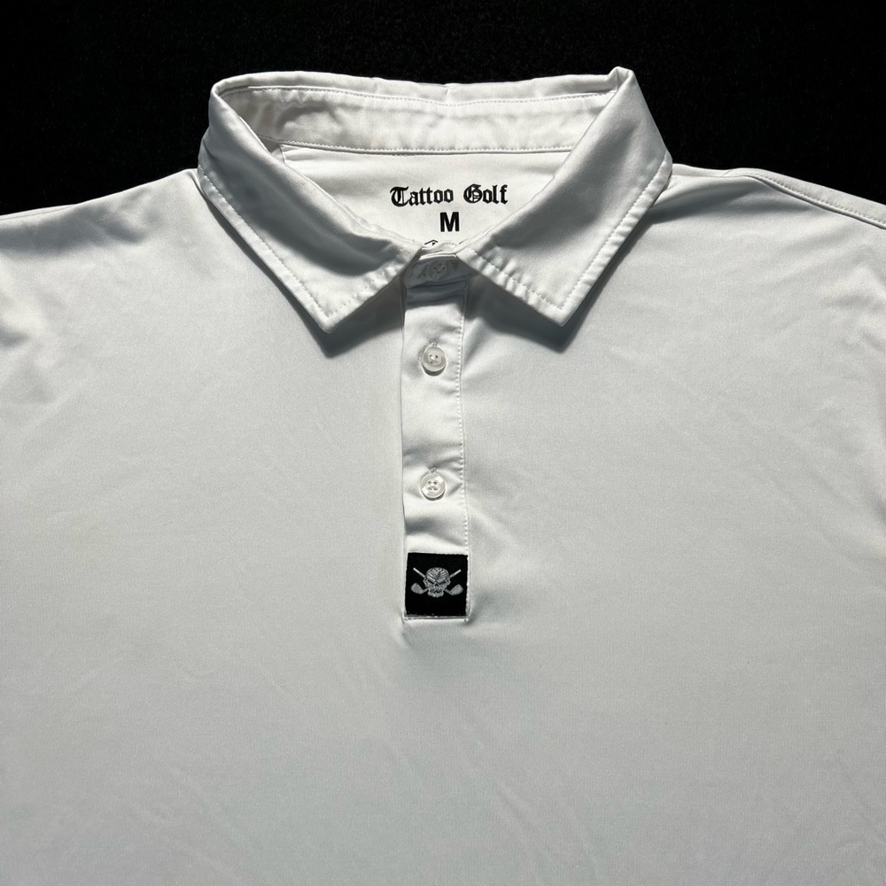 Tattoo Golf Cool-Stretch Polo Shirt Men’s Medium White Performance Skull Logo - Picture 2 of 7